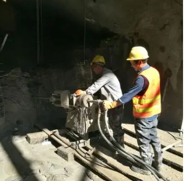 长海水下抗分散灌浆料特点 水下不分散注浆料介绍