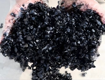 长海沥青冷补料（沥青砂）的优势特点与施工流程解析